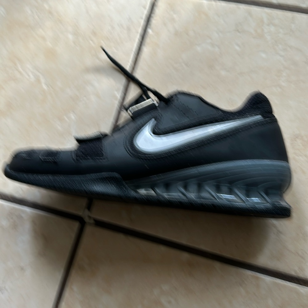 Romaleos 2 size 9.5